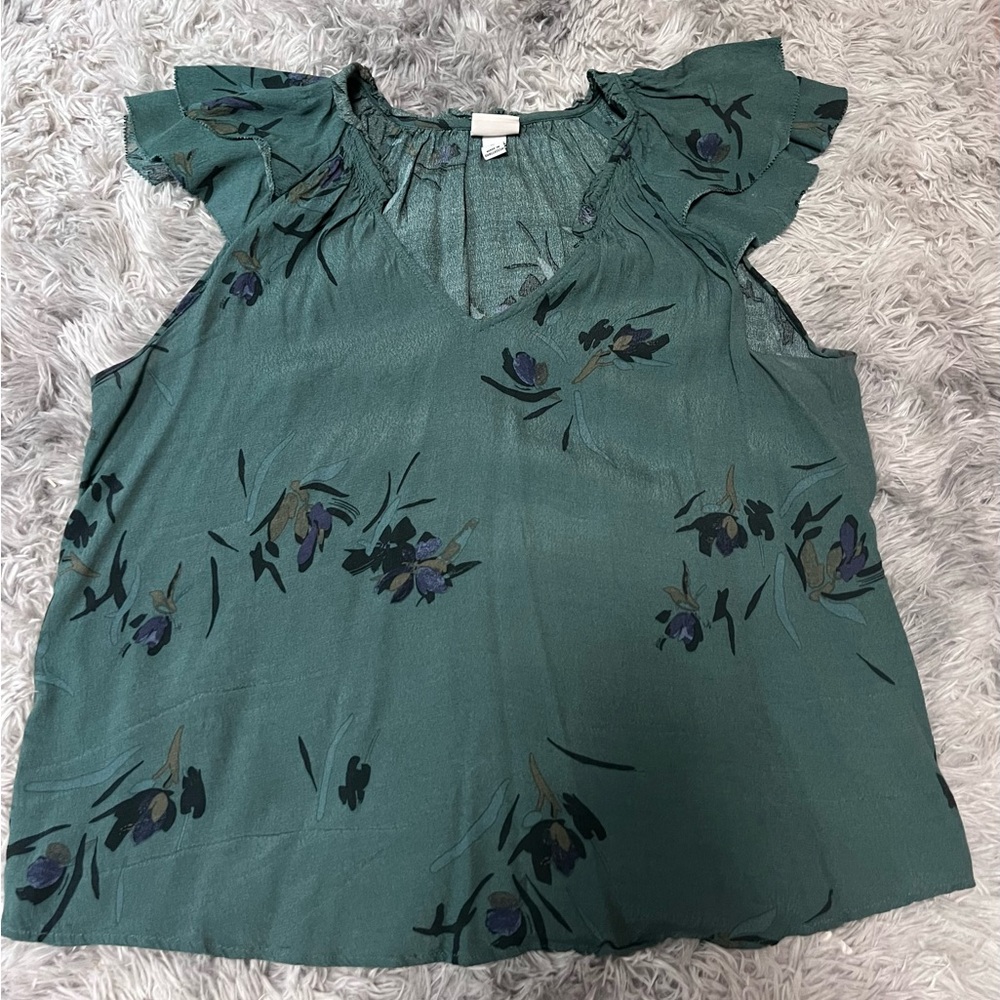 Universal Thread Top